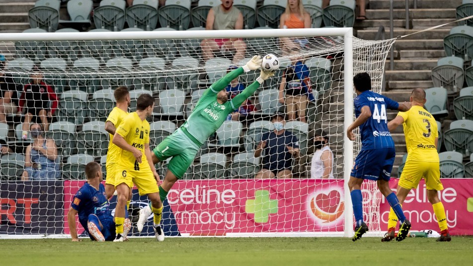 Stefan Marinovic Save